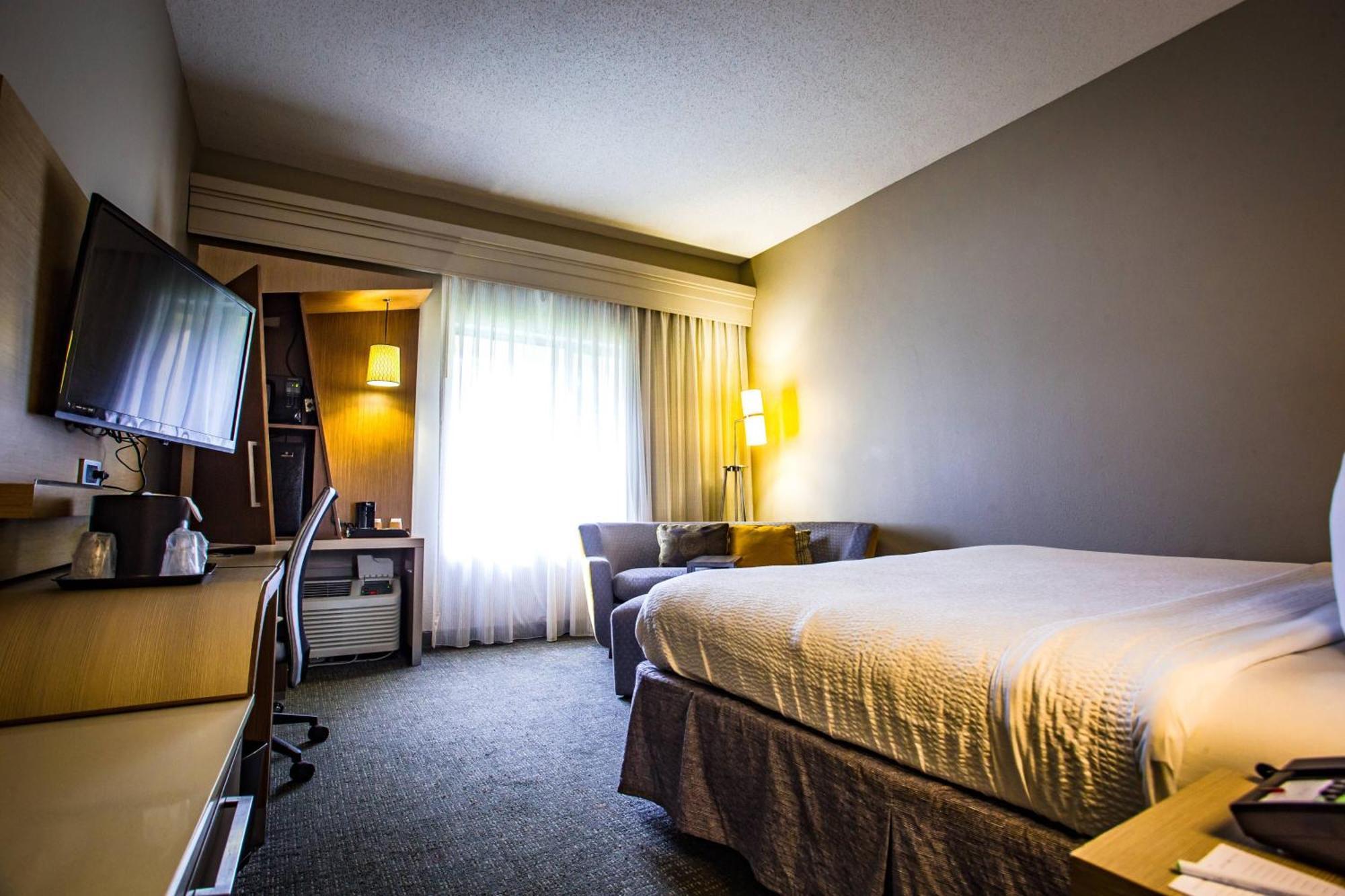คอร์ตยาร์ด เมมฟิส อีสท์/บิล มอร์ริส พาร์คเวย์ Hotel ภายนอก รูปภาพ