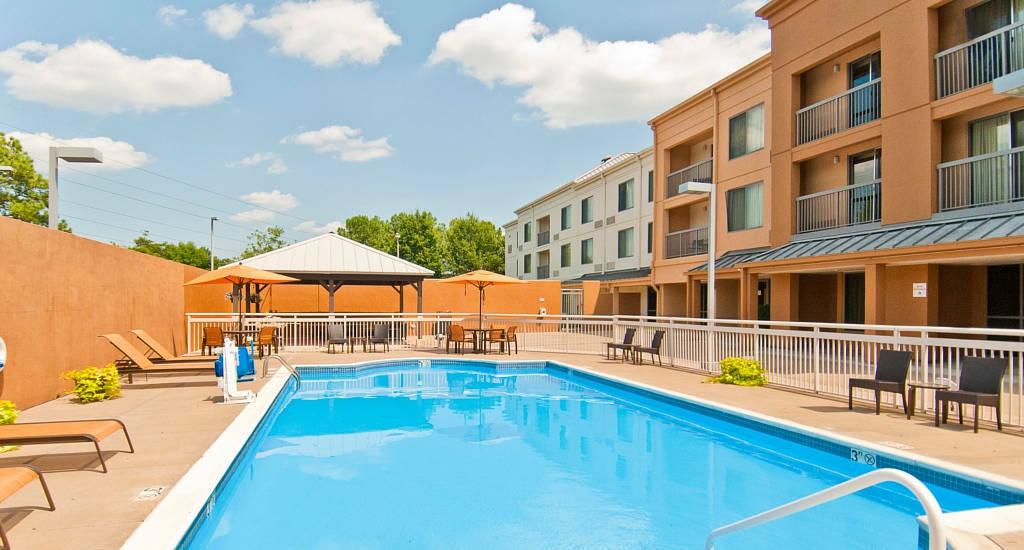 คอร์ตยาร์ด เมมฟิส อีสท์/บิล มอร์ริส พาร์คเวย์ Hotel ภายนอก รูปภาพ